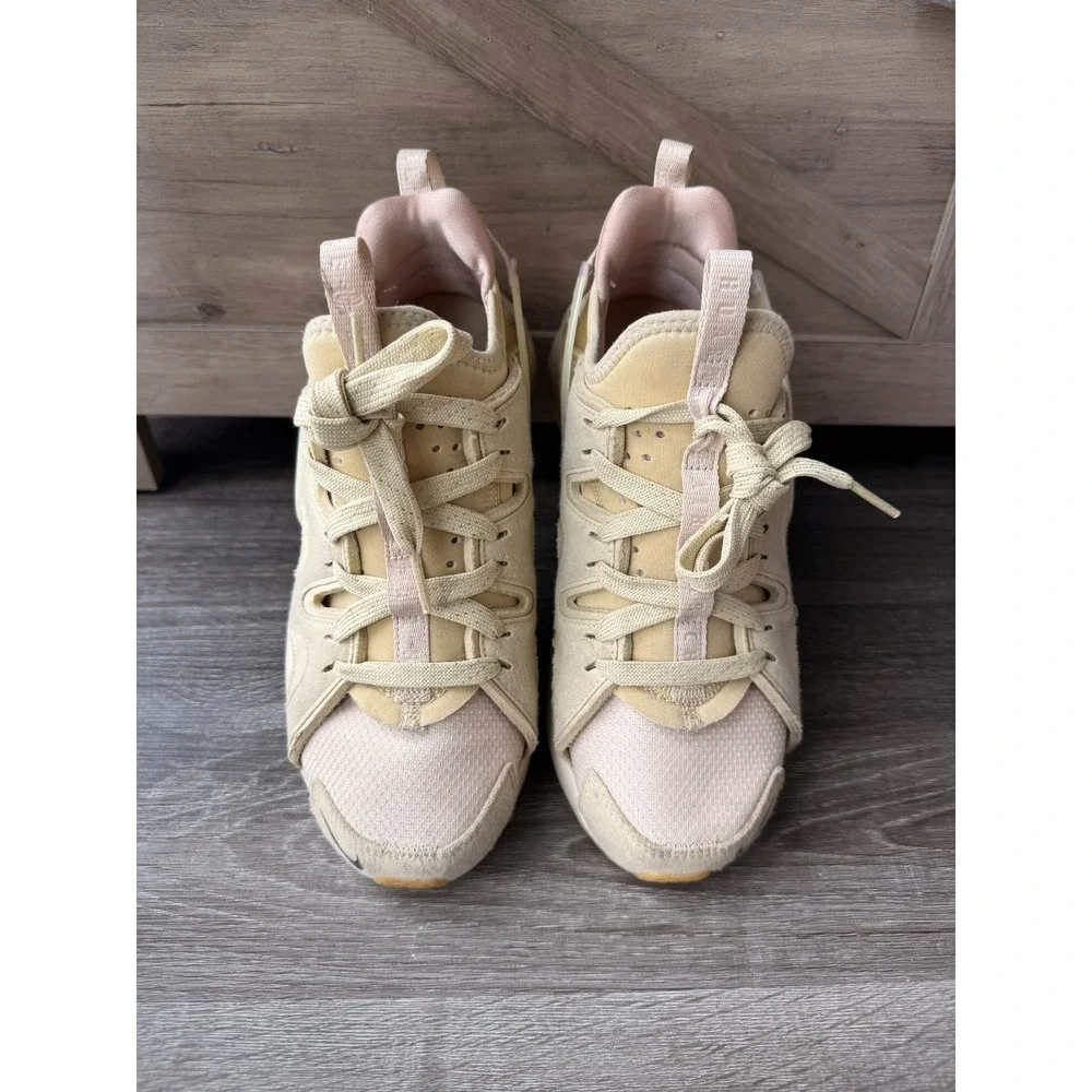 Nike Womens Air Huarache Craft Sneakers Sanddrift Colorway Size 8